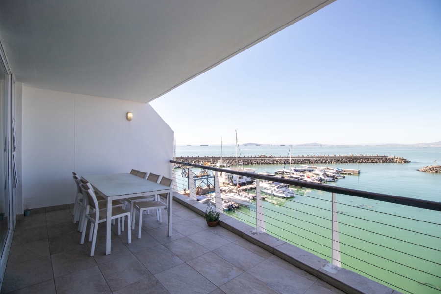 To Let 3 Bedroom Property for Rent in Mouille Point Western Cape